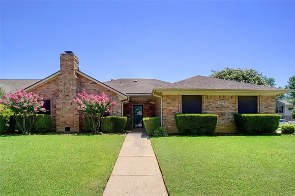 2609 Talisman Court, Bedford, TX 76021