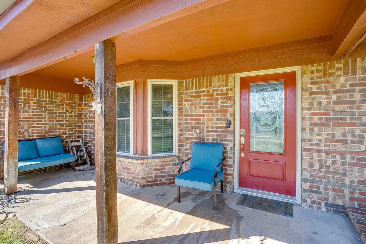 2358 Tanglewood Street, Weatherford, TX 76085 - Image #1