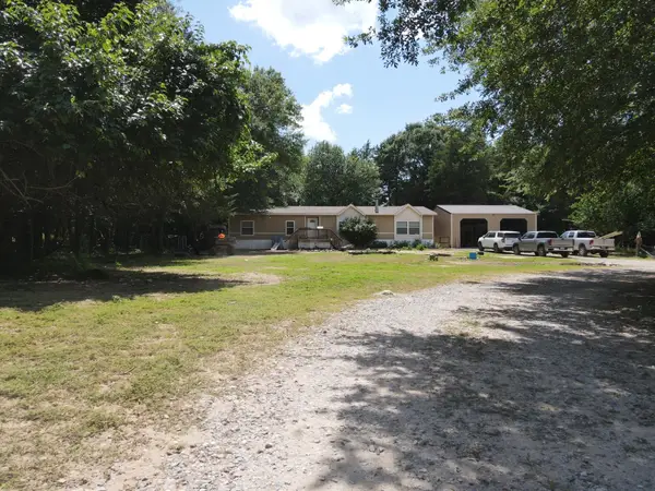 939 County Road 2110, Ivanhoe, TX 75447