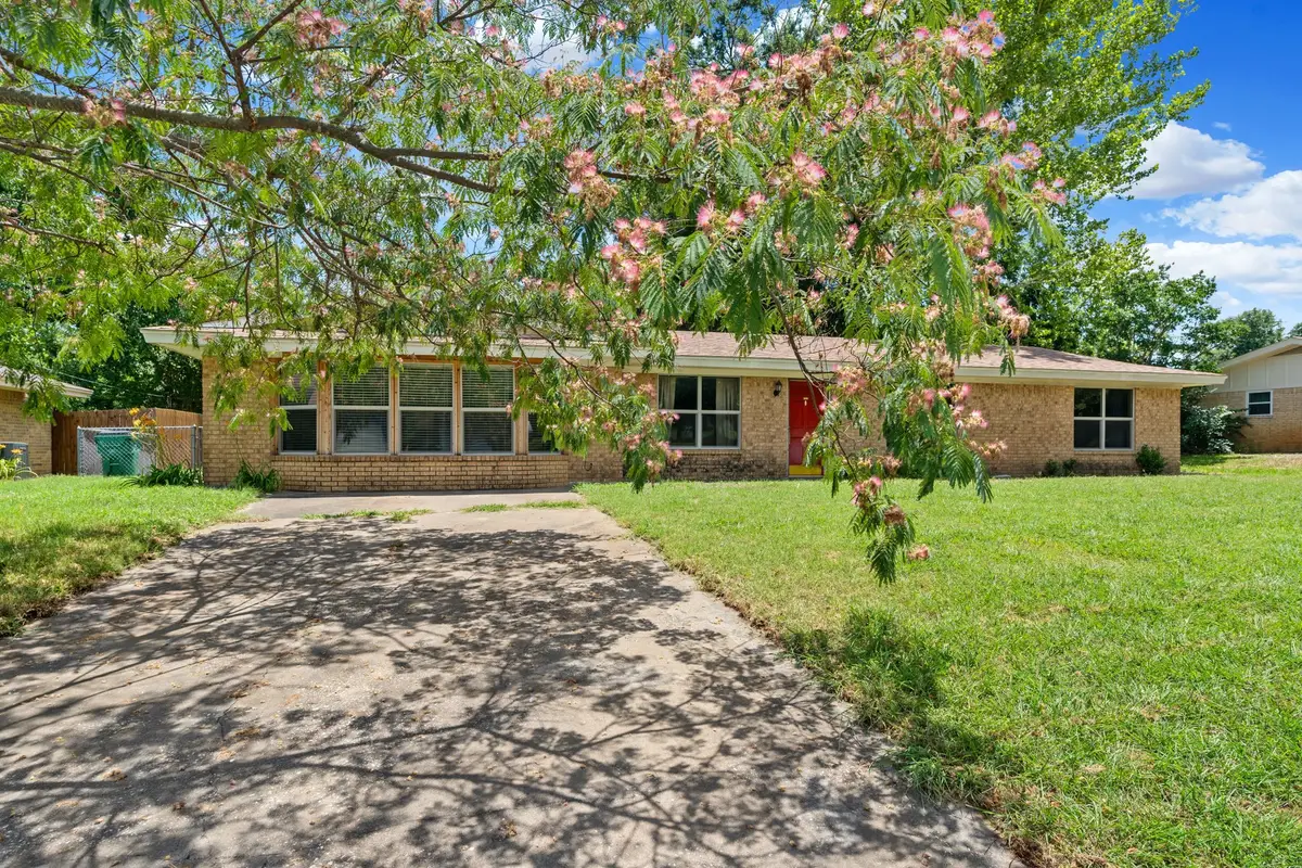 1309 N Mill Street, Bowie, TX 76230 - Image #1
