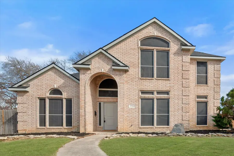 1724 Newcastle Drive, Mansfield, TX 76063 - Image #2
