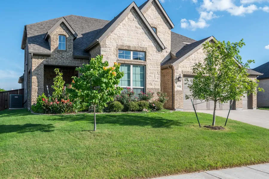 1703 Cedar Bluff Parkway, Mansfield, TX 76063 - Image #2