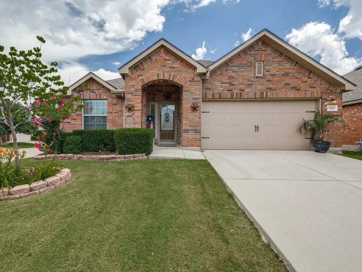 1201 Diablo Pass, Justin Roanoke, TX 76052 - Image #1