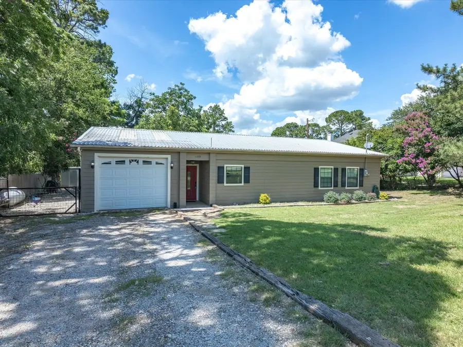 11335 Eustace Drive, Azle, TX 76020 - Image #2