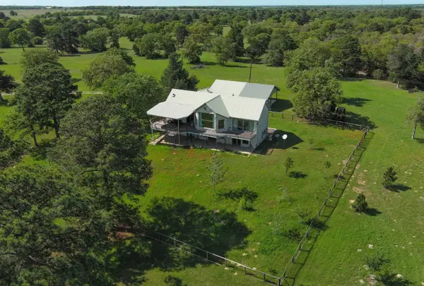 490 John Craft Road, Red Rock, TX 78662