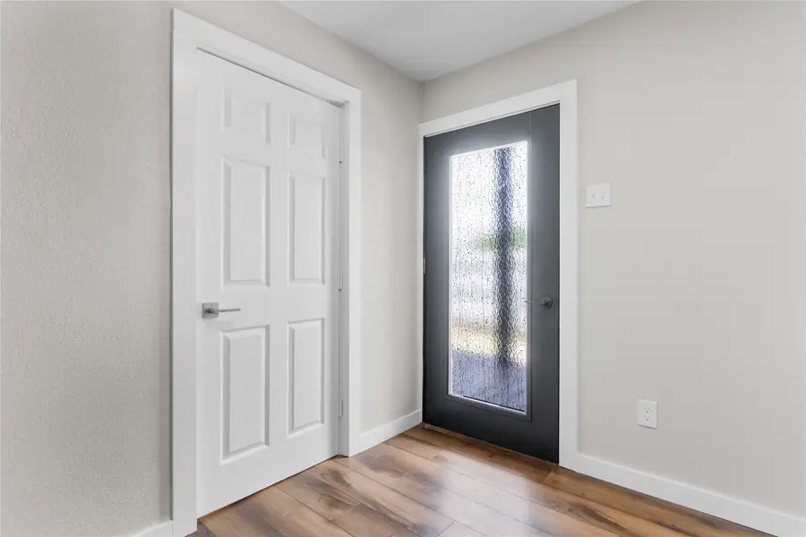 1410 Nealton Street, Bellmead, TX 76705 - Image #3