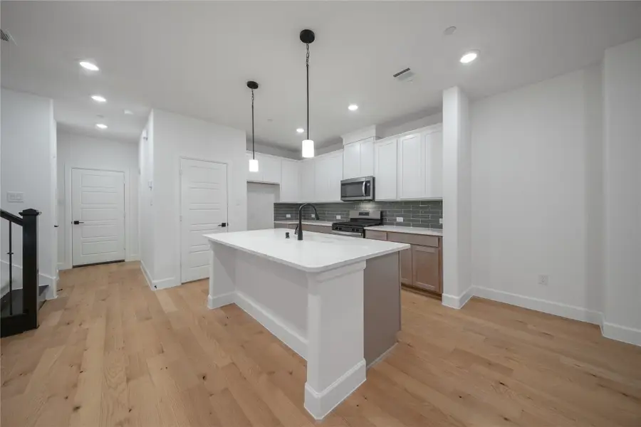 7905 Sunset Boulevard, Rowlett, TX 75088 - Image #2