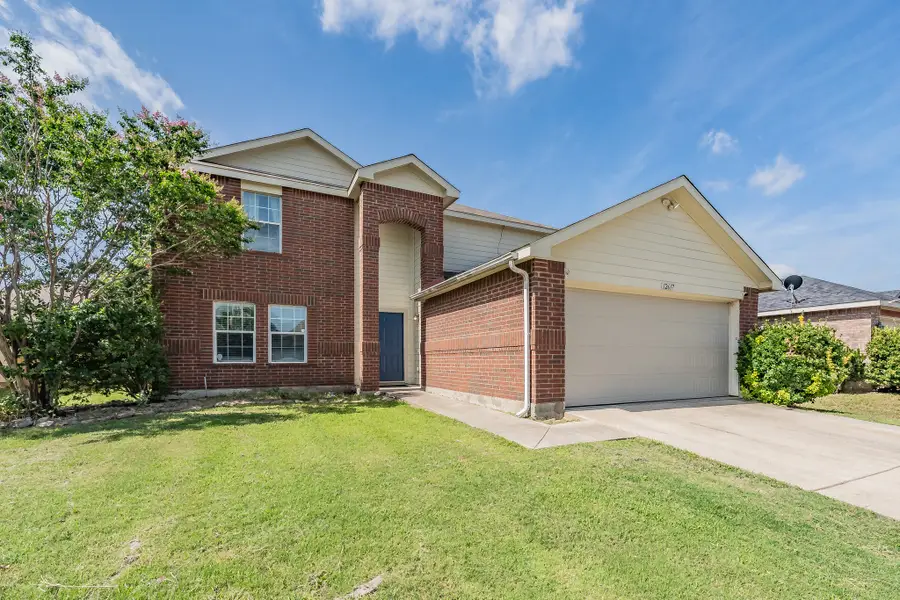 12617 Kingsgate Drive, Rhome, TX 76078 - Image #2