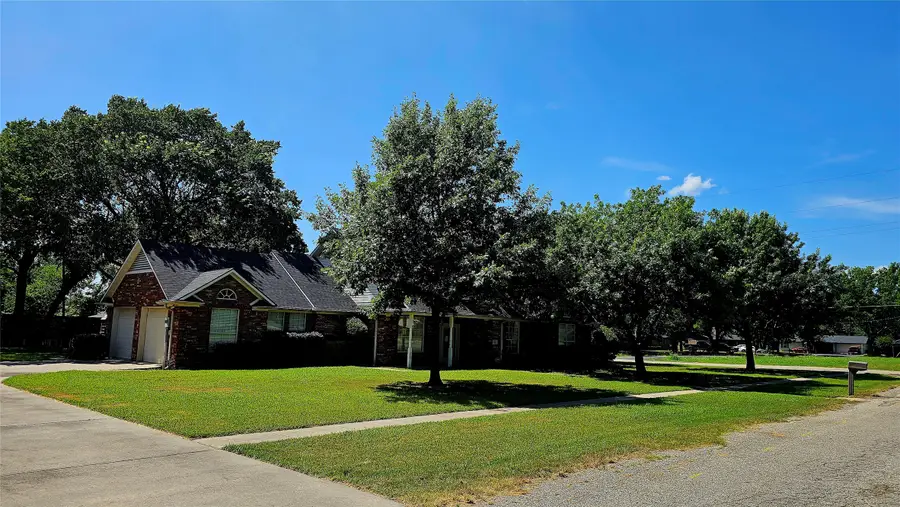 907 N Main Street, Leonard, TX 75452 - Image #3