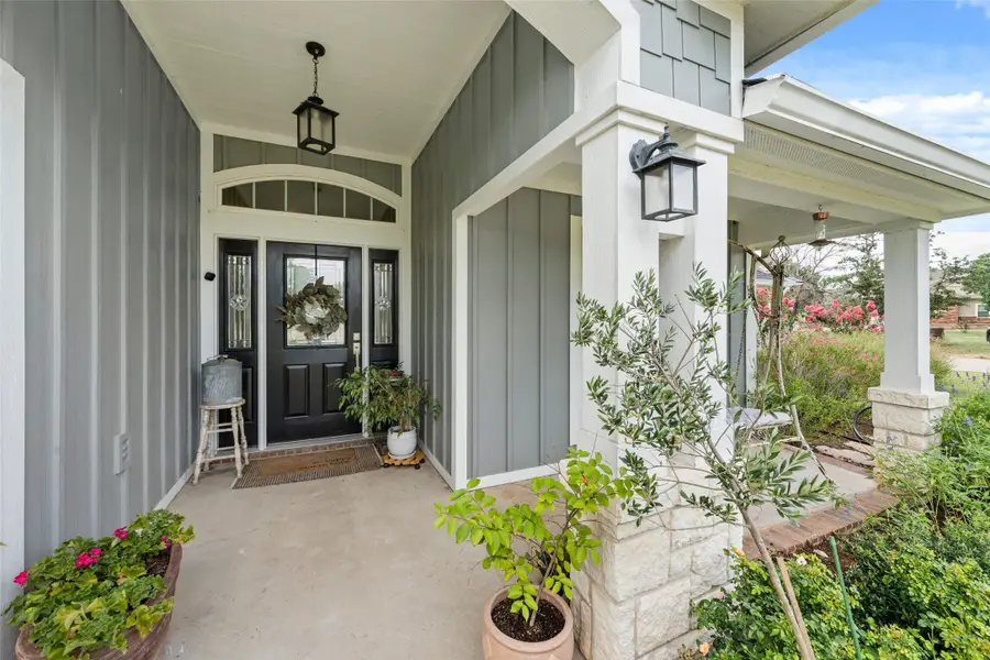 306 Kash Derrick Drive, China Spring, TX 76633 - Image #2