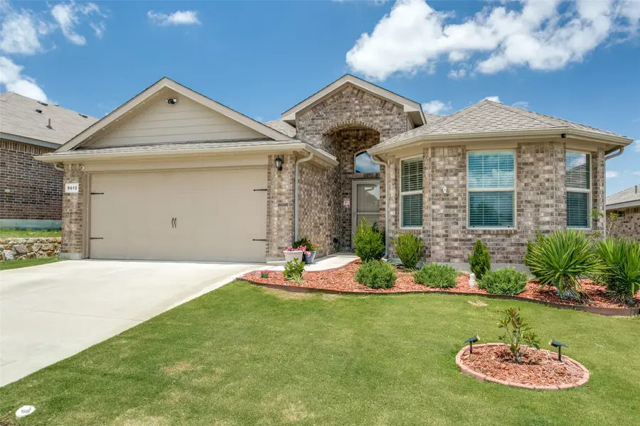 9612 Walnut Cove Drive, Fort Worth, TX 76108 - Image #2