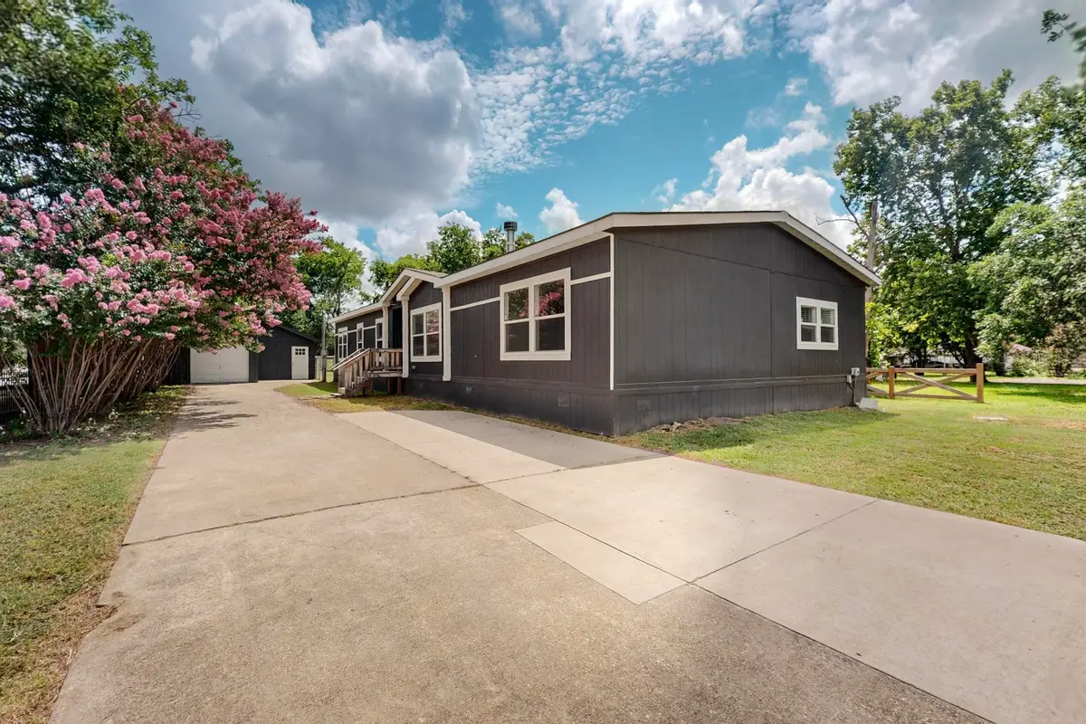 1721 Mesquite Valley Road, Mesquite, TX 75149 - Image #1