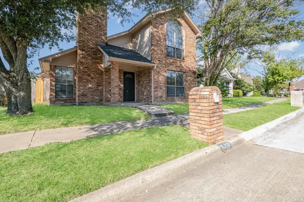 820 Greenridge Drive, Arlington, TX 76017