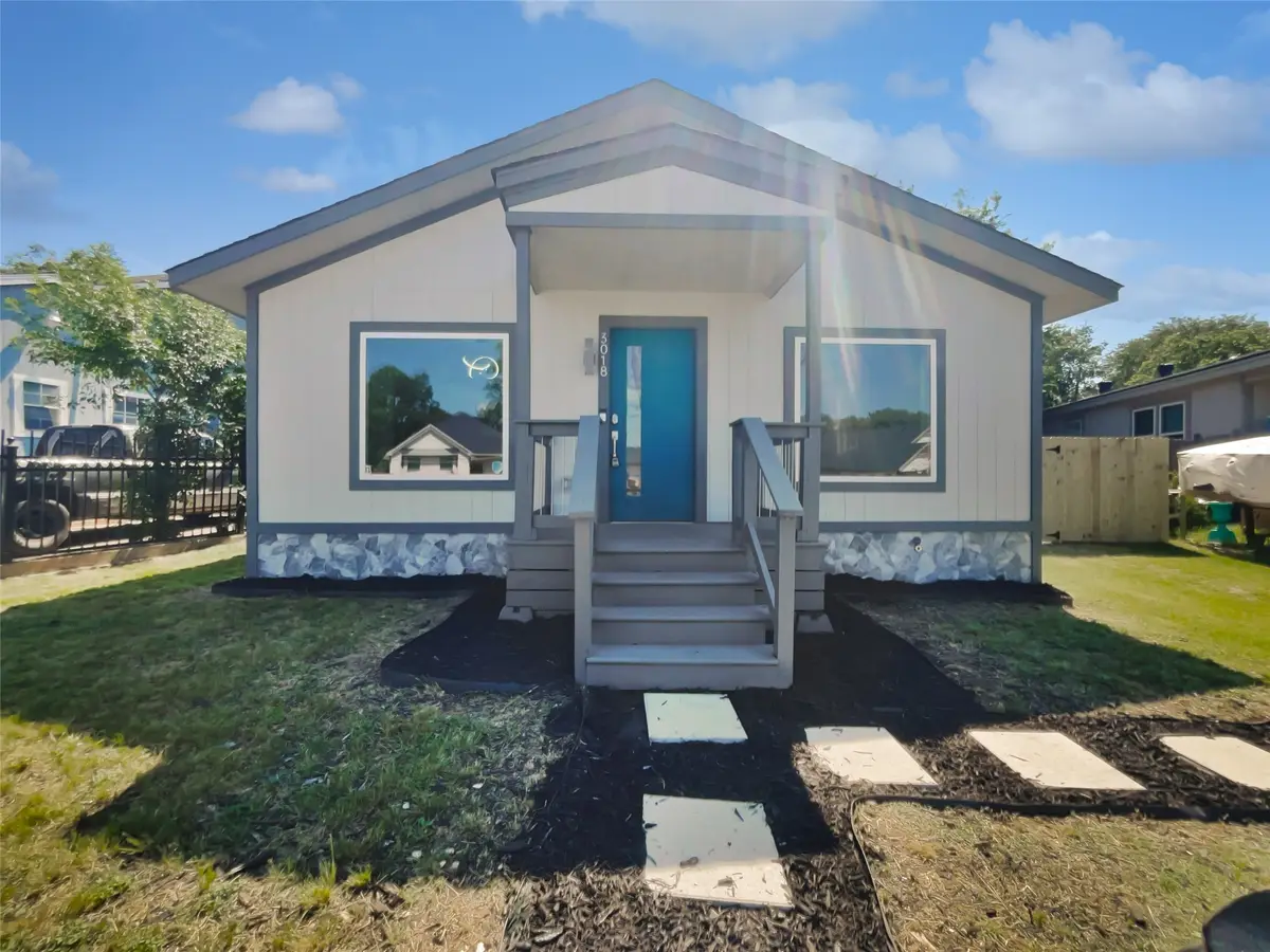 3018 Refugio Avenue, Fort Worth, TX 76106 - Image #1