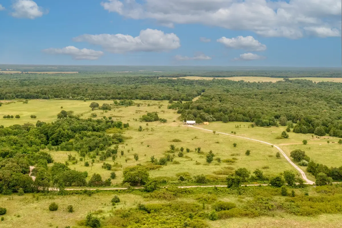 2813 County Road 104, Whitesboro, TX 76273 - Image #1