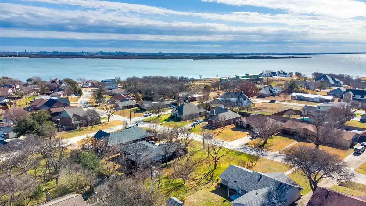 327 N Peninsula Drive, Lakewood Village, TX 75068 - Image #1