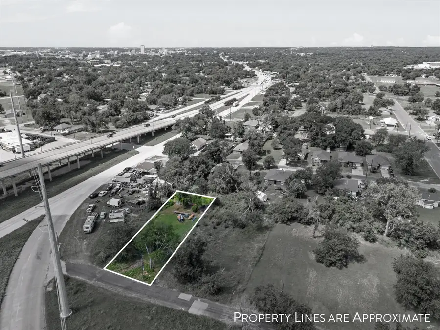 704 Miller Street, Waco, TX 76704 - Image #2