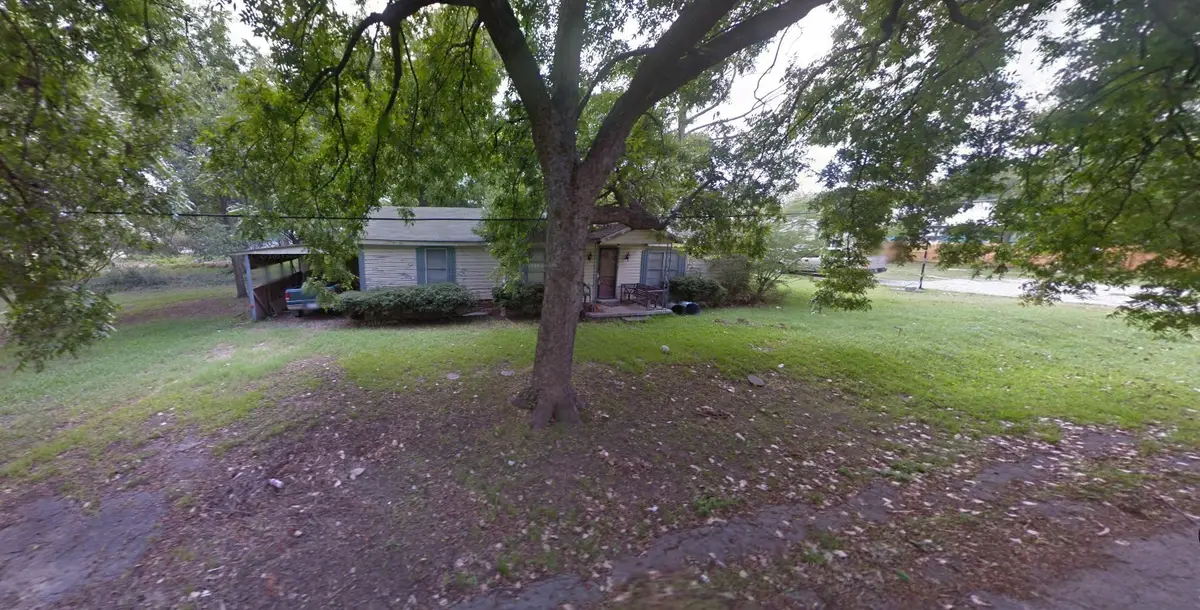 415 E Franklin Street, Wolfe City, TX 75496 - Image #1