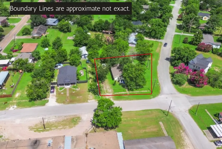 207 N Archer Street, Groesbeck, TX 76642 - Image #2