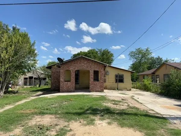 922 Shemya Avenue, San Antonio, TX 78221
