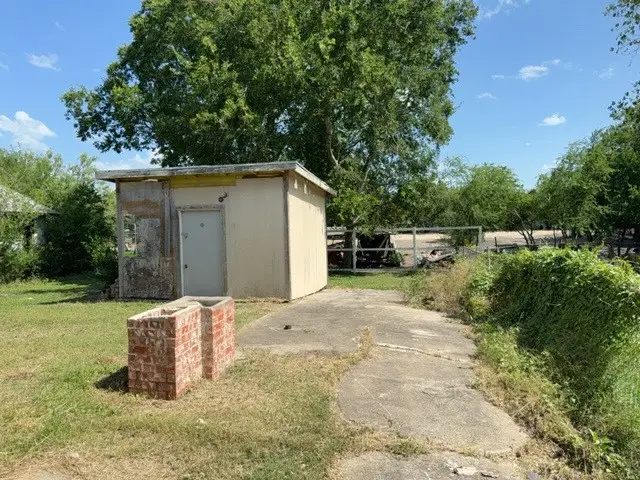 922 Shemya Avenue, San Antonio, TX 78221 - Image #3