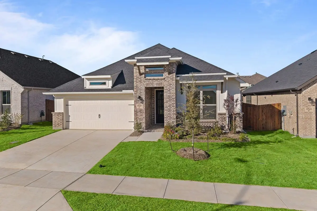 4528 S Brentfield Drive, Fort Worth, TX 76036 - #1