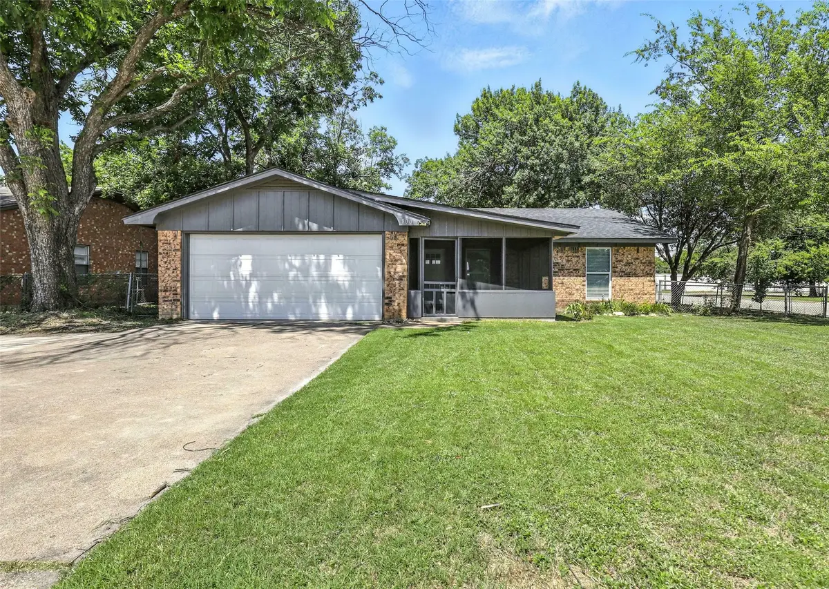 800 Madison Street, Cleburne, TX 76033 - Image #1
