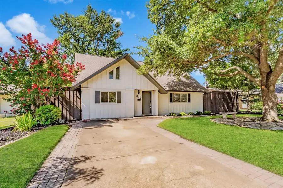 819 Brentwood Lane, Richardson, TX 75080 - Image #2