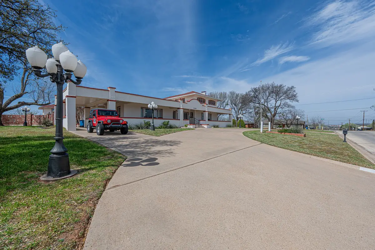 1400 Sam Houston Street, Sweetwater, TX 79556 - Image #1