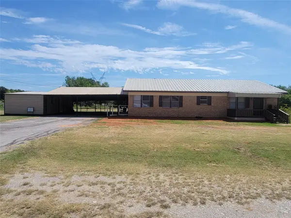 215 Cedar Court, Graham, TX 76450