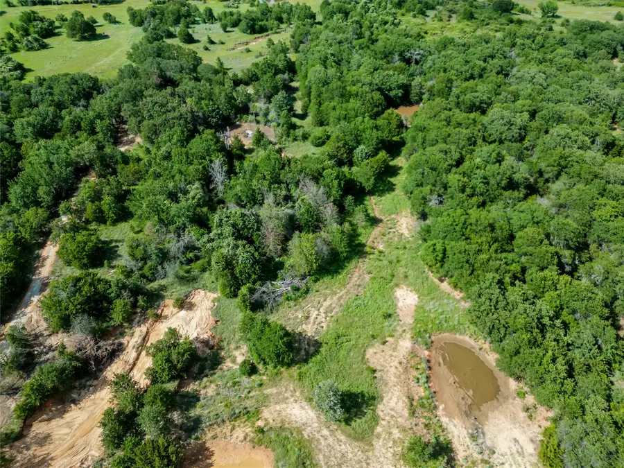 1060 Scott Road, Weatherford, TX 76088 - Image #3