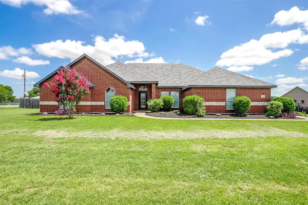 101 Springfield Lane, Red Oak, TX 75165