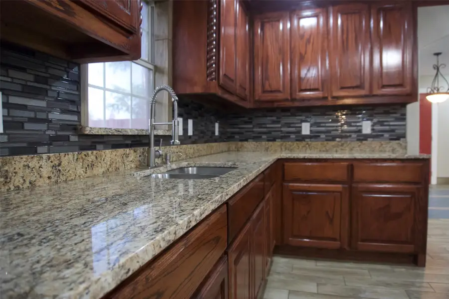 400 S Mable Street, Ellis, TX 75125 - Image #3