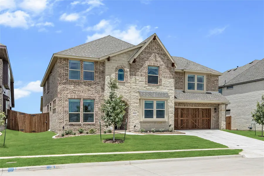 913 Cannes Drive, Red Oak, TX 75154 - Image #2