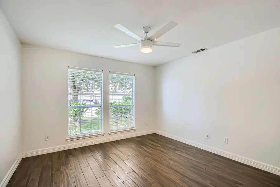 10229 Olivia Drive, McKinney, TX 75072 - Image #3