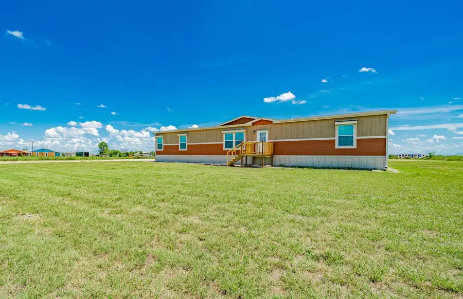 8938 Private Road 3842, Quinlan, TX 75474 - Image #2