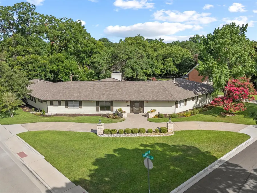 416 Brook Lane, McKinney, TX 75069 - Image #2