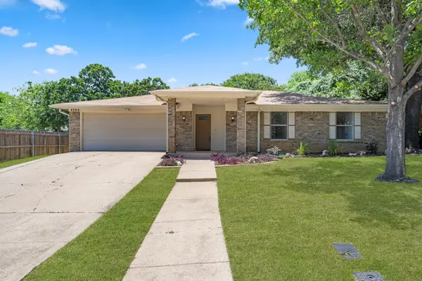 4304 Spring Hill Lane, Arlington, TX 76016