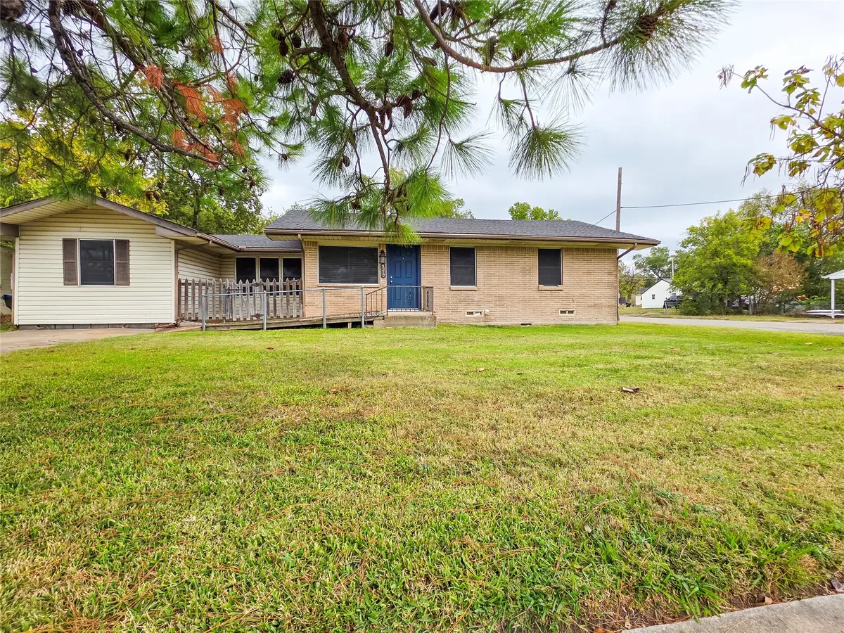 4217 King Street, Greenville, TX 75401 - Image #1