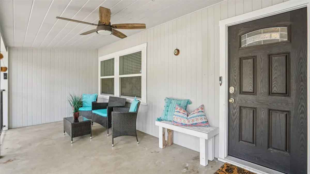 516 Hurstview Drive, Hurst, TX 76053 - Image #1