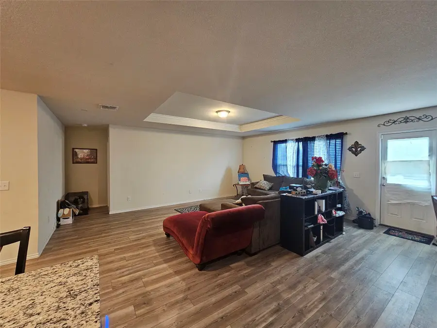 15925 Sullivan Creek Drive, Haslet, TX 76052 - Image #2