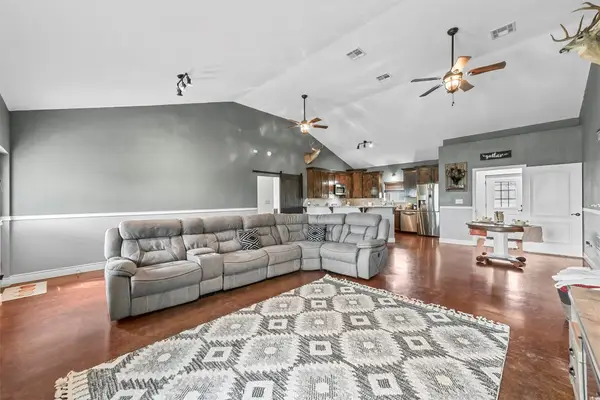 125 Odel Drive, Weatherford, TX 76085