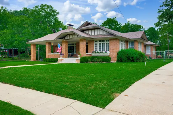 354 W Washington Street, Paris, TX 75460