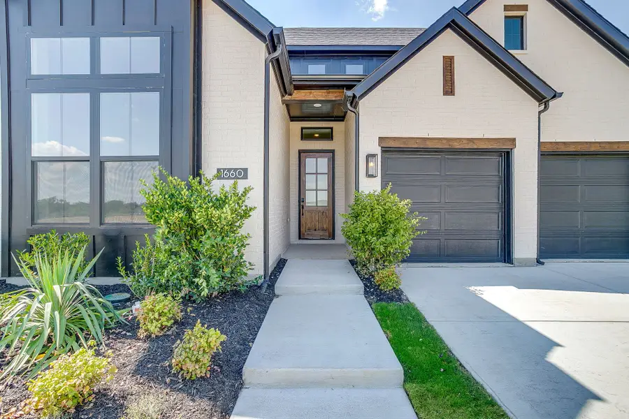 1660 Cedar Elm Way, Burleson, TX 76028 - Image #2