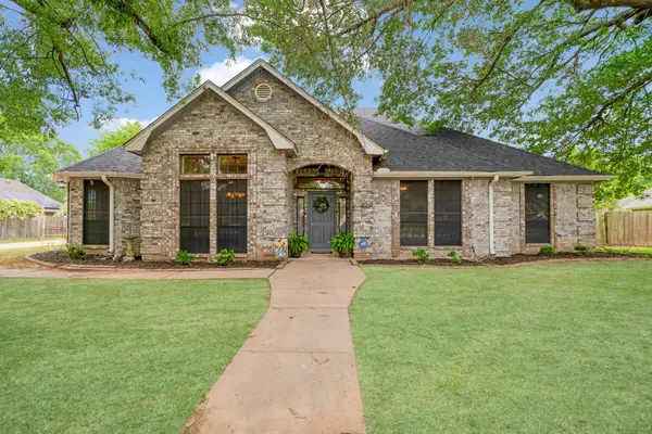 2830 Willow Bend, Paris, TX 75462