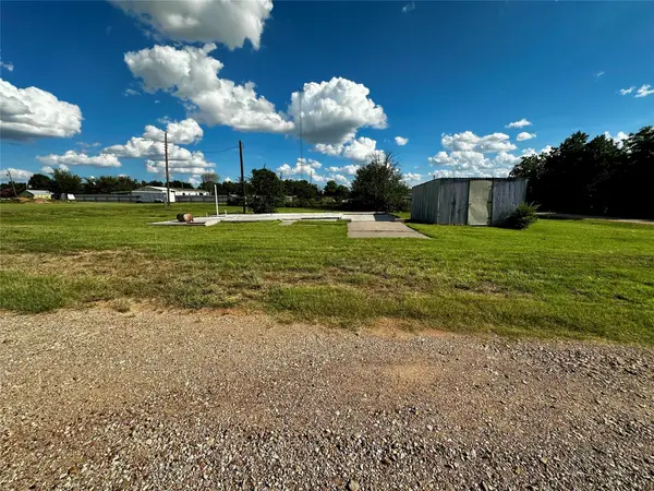 1002 Bennett, Seymour, TX 76380