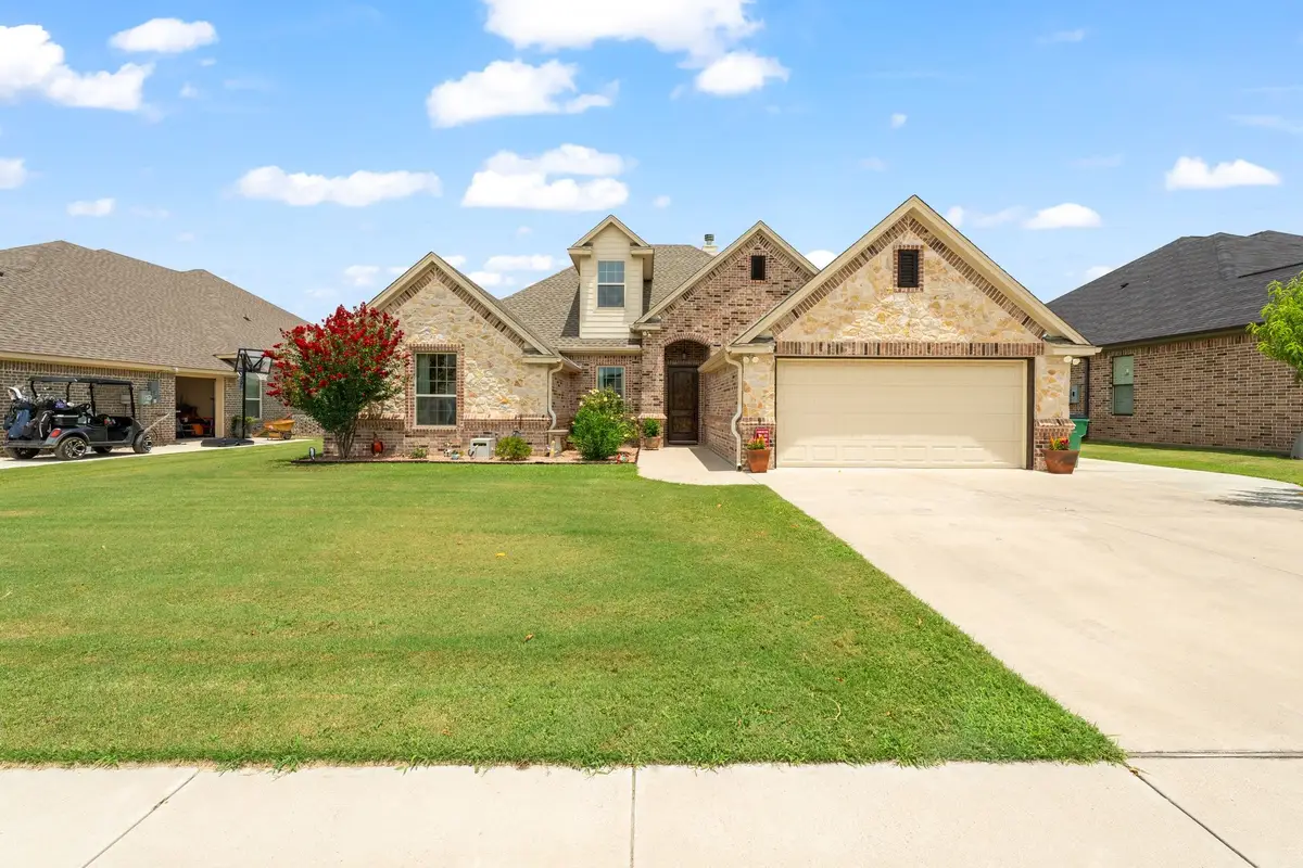 152 Crenshaw Ct Street, Stephenville, TX 76401 - Image #1