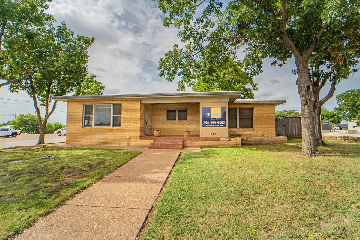 514 W Walker Street, Breckenridge, TX 76424 - Image #1