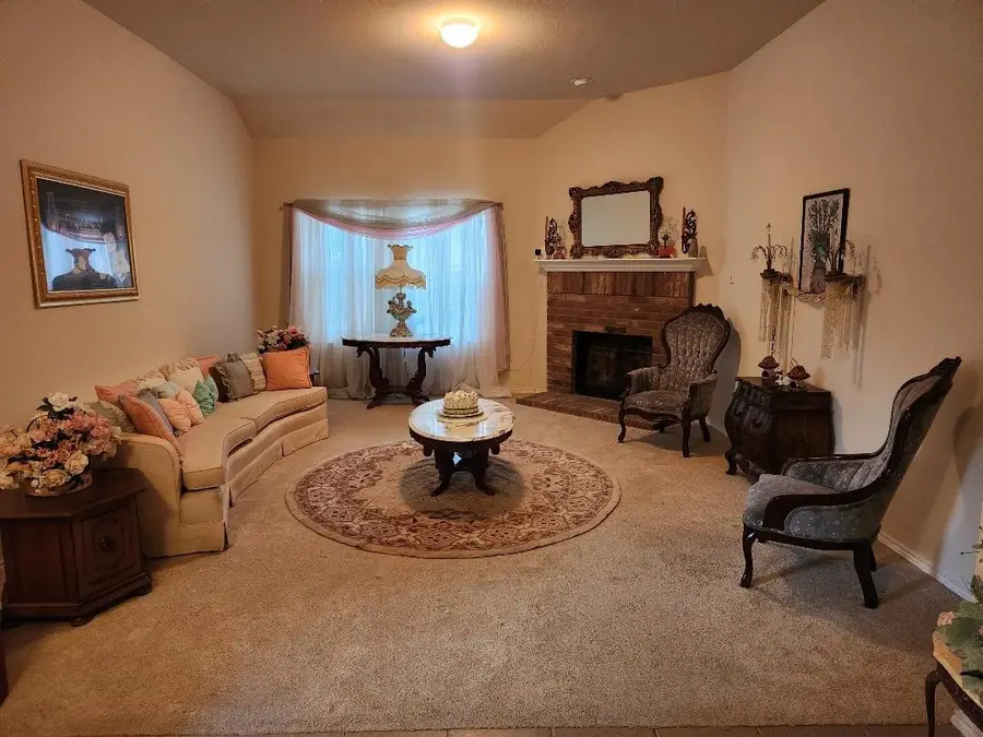 2952 Gospel Drive, Dallas, TX 75237 - Image #2