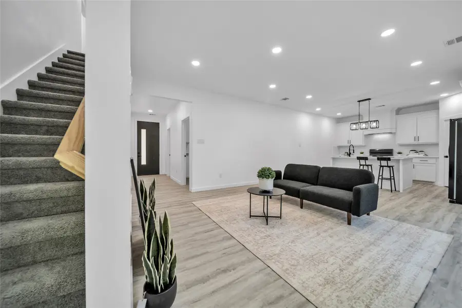 702 W Rochester Street, Terrell, TX 75160 - Image #2